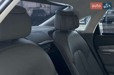 Седан Audi A8 2013 в 