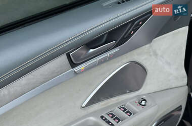 Седан Audi A8 2013 в 