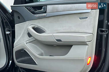 Седан Audi A8 2013 в 