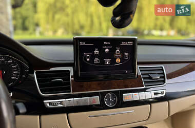 Седан Audi A8 2013 в 
