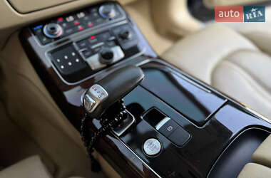 Седан Audi A8 2013 в 