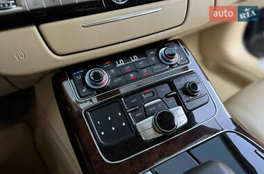 Седан Audi A8 2013 в 