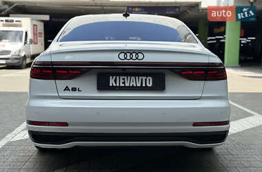 Седан Audi A8 2022 в 