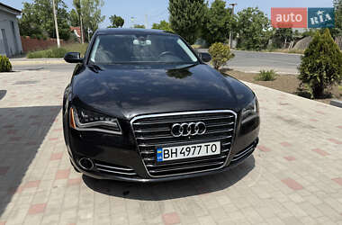 Седан Audi A8 2013 в Измаиле