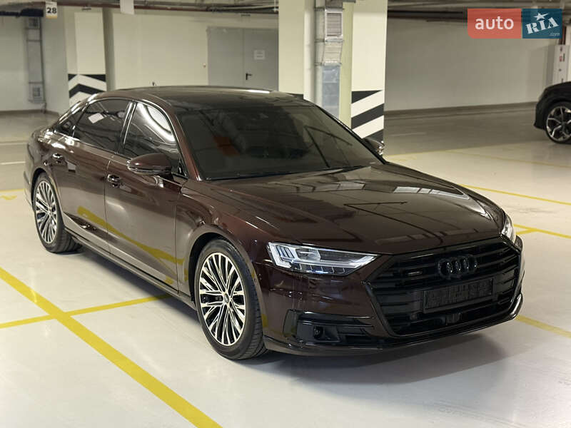 Седан Audi A8 2018 в Києві