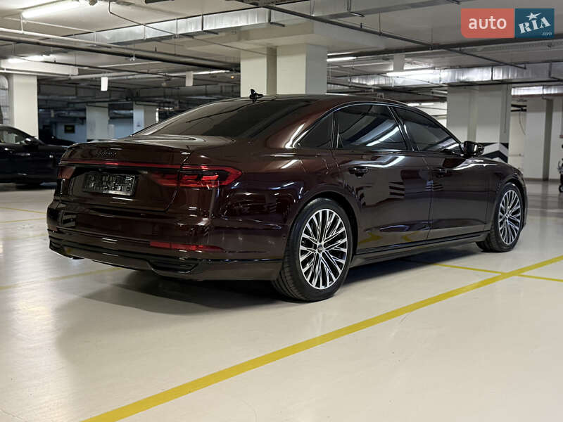 Седан Audi A8 2018 в Києві