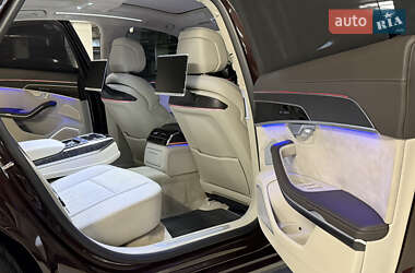 Седан Audi A8 2018 в 