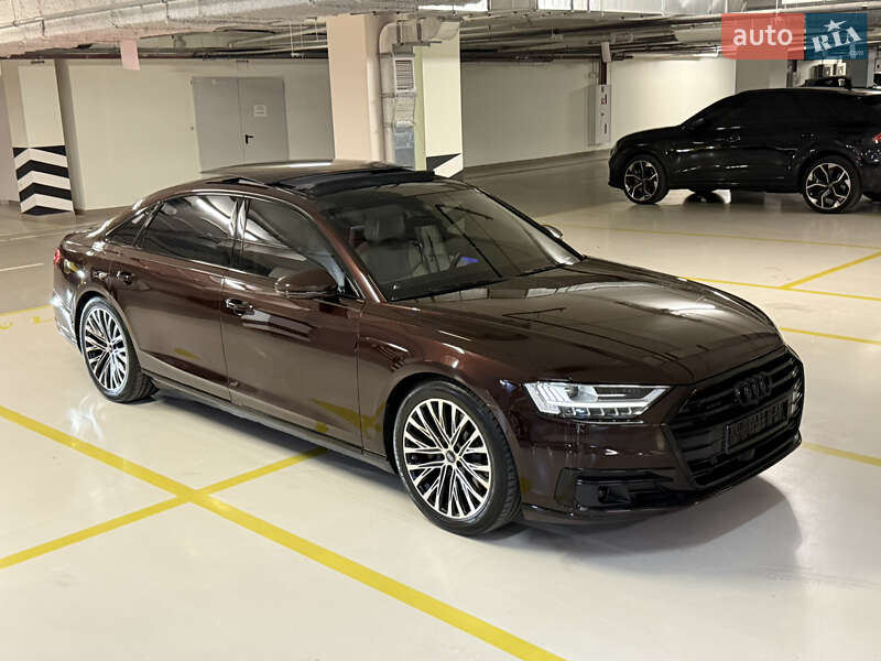 Седан Audi A8 2018 в Києві