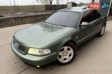 Седан Audi A8 2002 в Косове