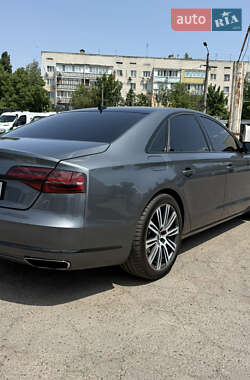 Седан Audi A8 2013 в 