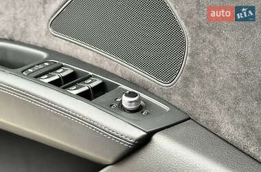 Седан Audi A8 2013 в 