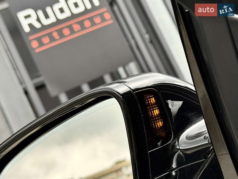 Седан Audi A8 2013 в Киеве