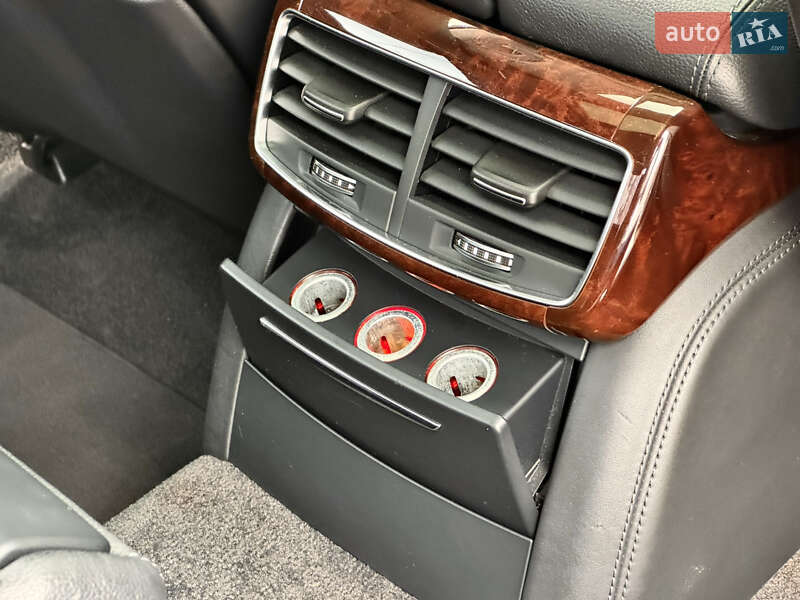 Седан Audi A8 2013 в Киеве