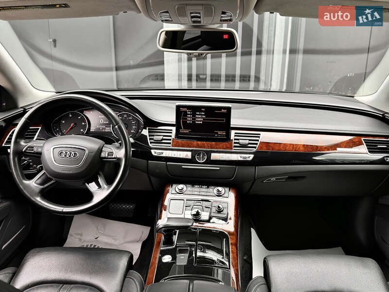 Седан Audi A8 2013 в Киеве