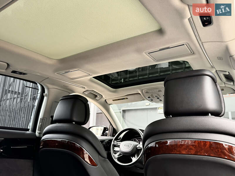 Седан Audi A8 2013 в Киеве