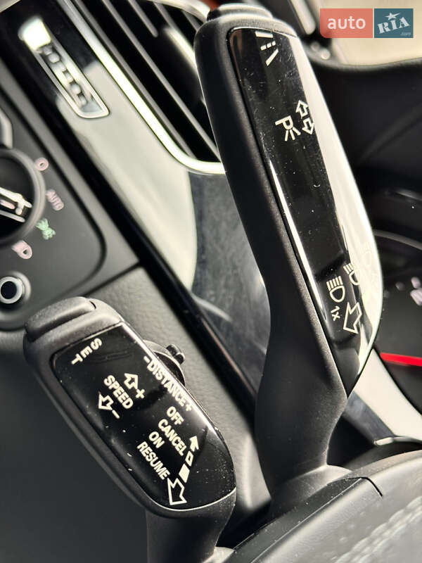 Седан Audi A8 2013 в Киеве