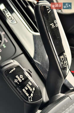 Седан Audi A8 2013 в 