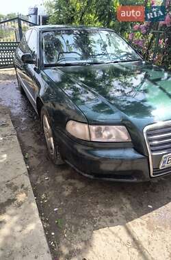 Седан Audi A8 1998 в 
