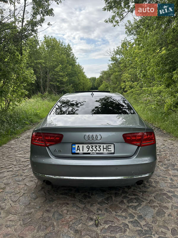 Седан Audi A8 2012 в Василькове