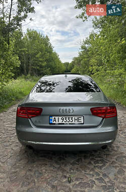 Седан Audi A8 2012 в 