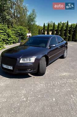 Седан Audi A8 2003 в 