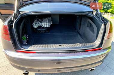 Седан Audi A8 2003 в 