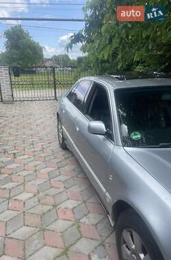 Седан Audi A8 1997 в Чернівцях