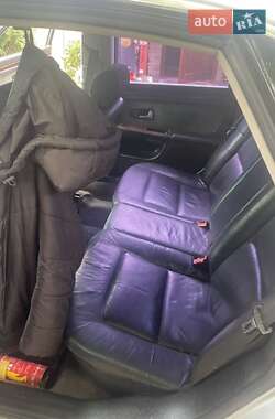 Седан Audi A8 1997 в Черновцах