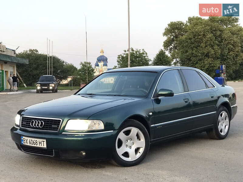 Седан Audi A8 1997 в 