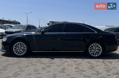 Седан Audi A8 2011 в 