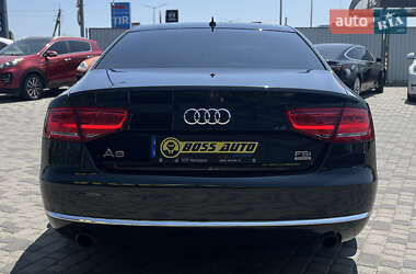 Седан Audi A8 2011 в 