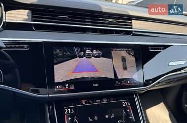 Седан Audi A8 2021 в 