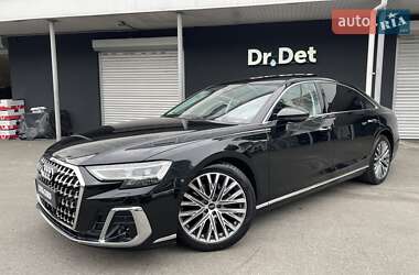 Седан Audi A8 2022 в 