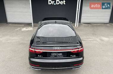 Седан Audi A8 2022 в 