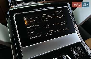 Седан Audi A8 2022 в 