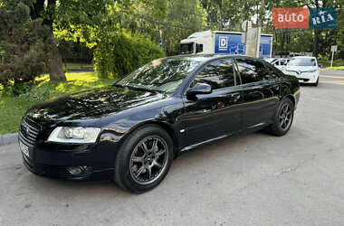 Седан Audi A8 2006 в 