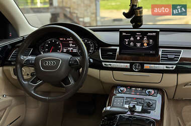 Седан Audi A8 2013 в 