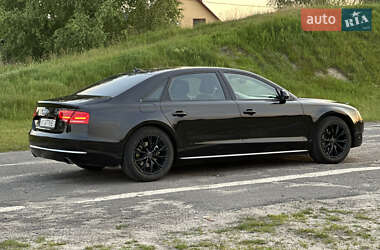Седан Audi A8 2012 в 