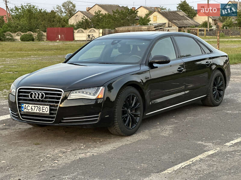 Седан Audi A8 2012 в Камне-Каширском