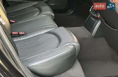 Седан Audi A8 2012 в 