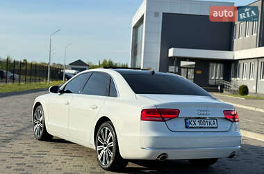 Седан Audi A8 2013 в 