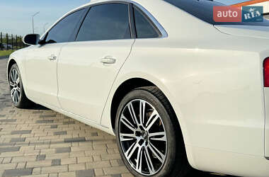 Седан Audi A8 2013 в 