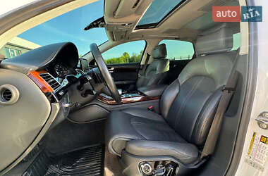 Седан Audi A8 2013 в 