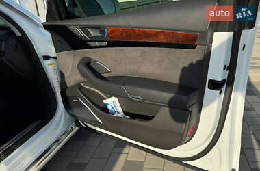 Седан Audi A8 2013 в 