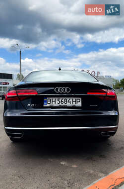 Седан Audi A8 2016 в 