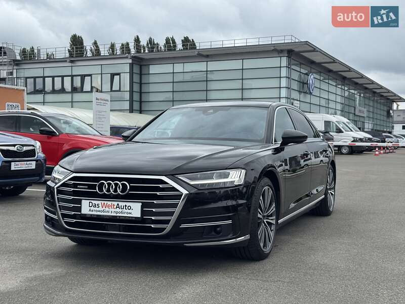 Седан Audi A8 2021 в 