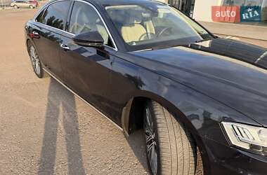 Седан Audi A8 2019 в 