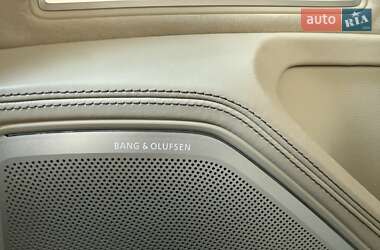 Седан Audi A8 2019 в 