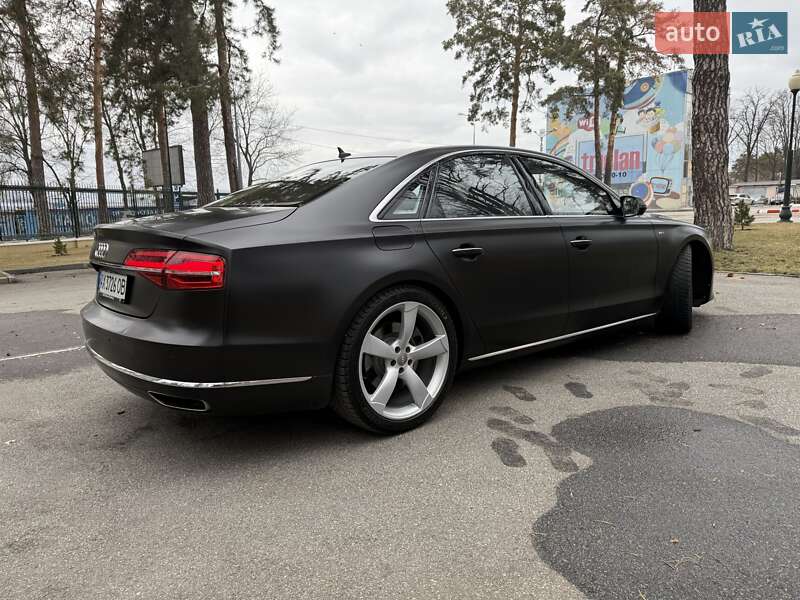 Седан Audi A8 2015 в Харькове