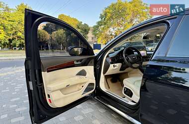 Седан Audi A8 2010 в 